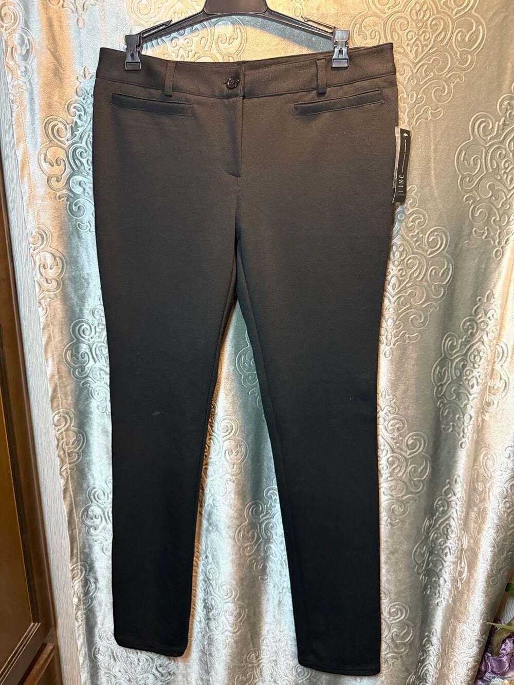 NWT I.N.C. International Concepts Black Slim Leg Pants Size 6